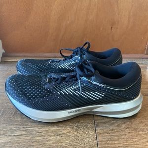 Brooks Levitate running shoe